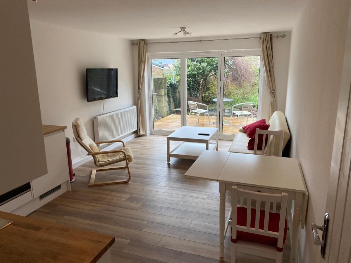 Adorable One-Bedroom Flat With Patio Garden. Southwick  Zewnętrze zdjęcie